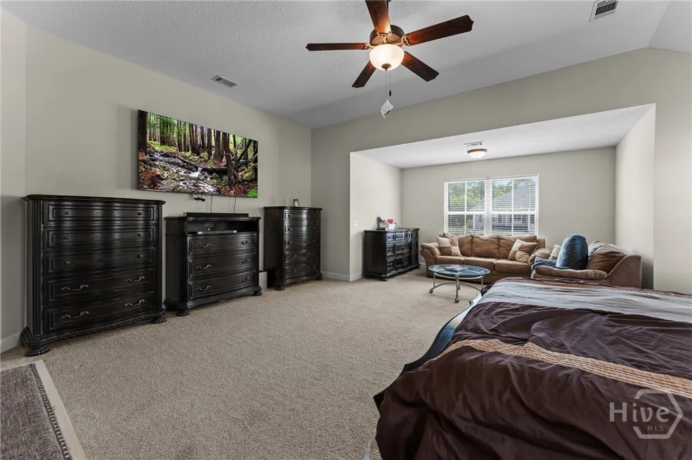 553 Thorp Circle Flemington, GA 31313