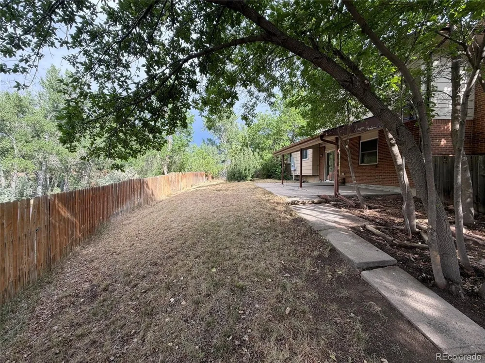 6218 S Cherry Circle Centennial, CO 80121