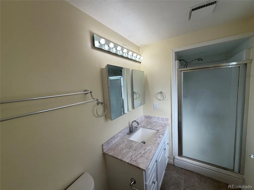 6218 S Cherry Circle Centennial, CO 80121