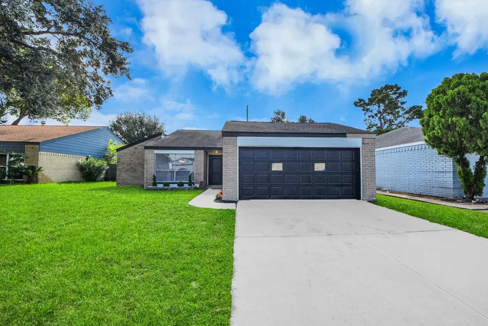 4818 Tenderwood Drive Houston, TX 77041