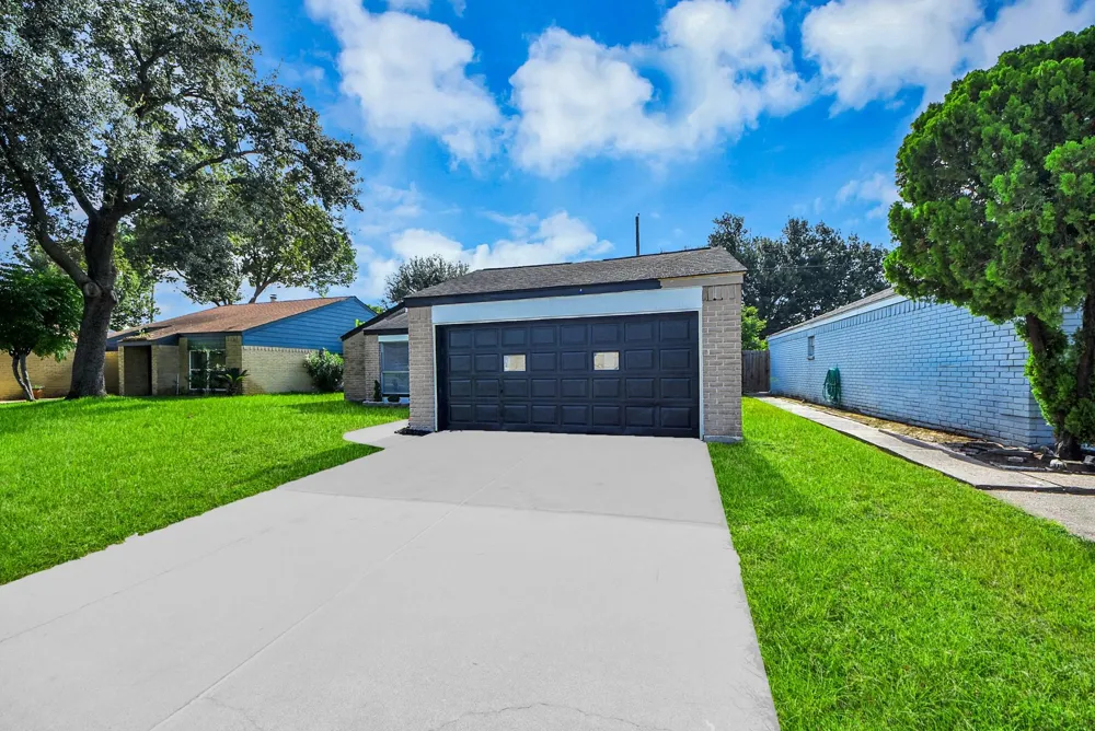 4818 Tenderwood Drive Houston, TX 77041