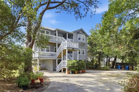 8 Lighthouse Lane