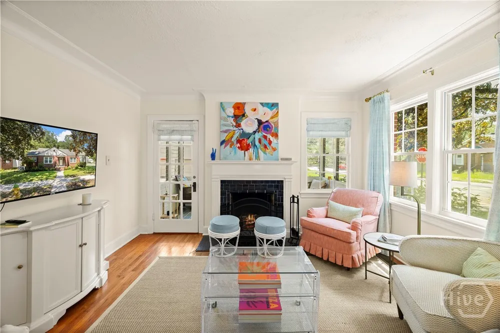 1318 E 51st Street Savannah, GA 31404