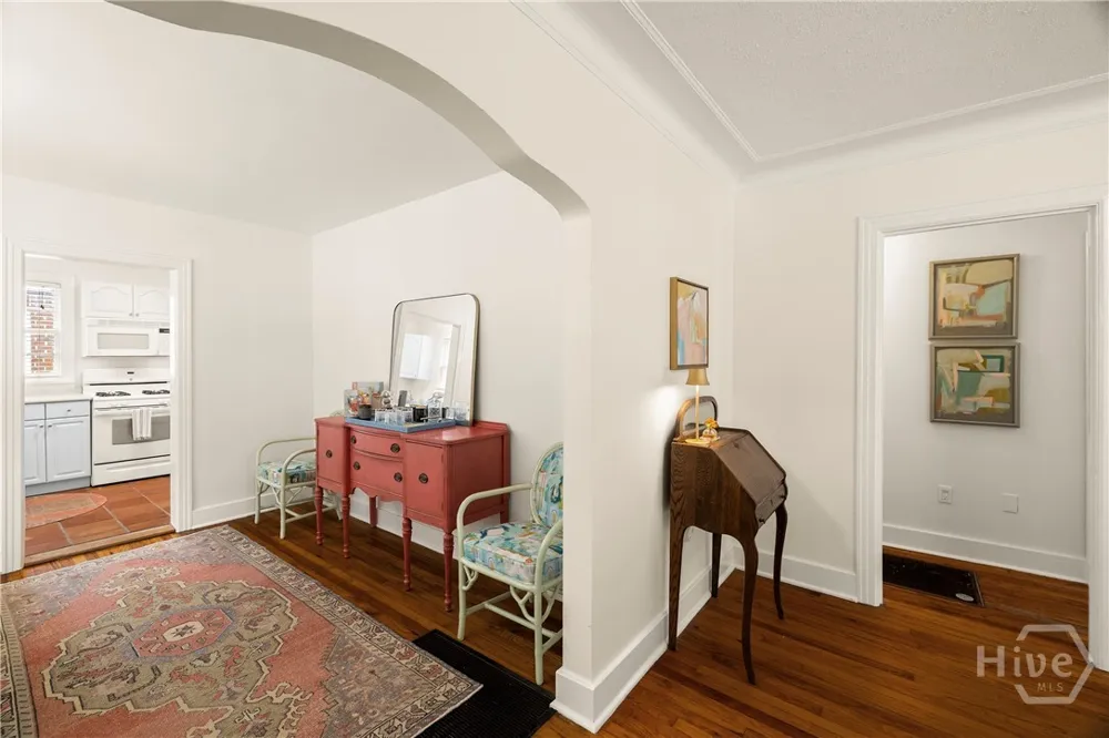 1318 E 51st Street Savannah, GA 31404