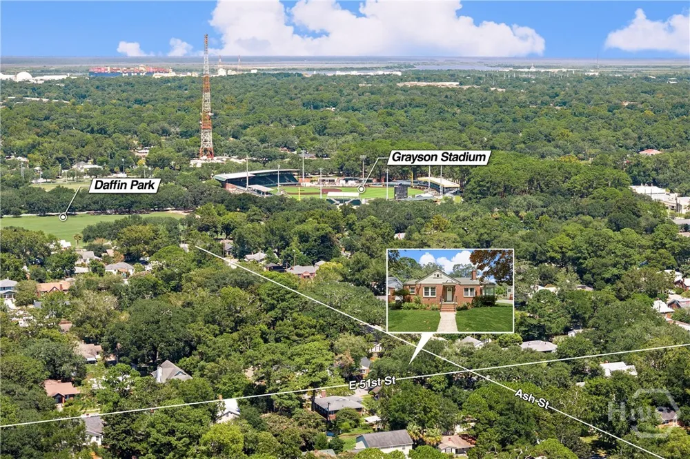 1318 E 51st Street Savannah, GA 31404