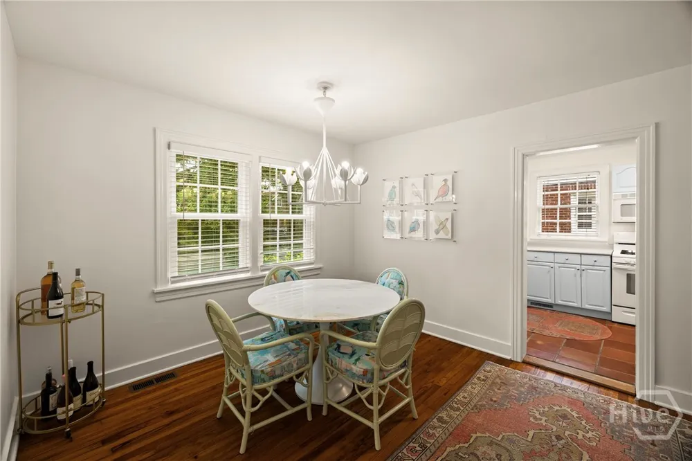 1318 E 51st Street Savannah, GA 31404