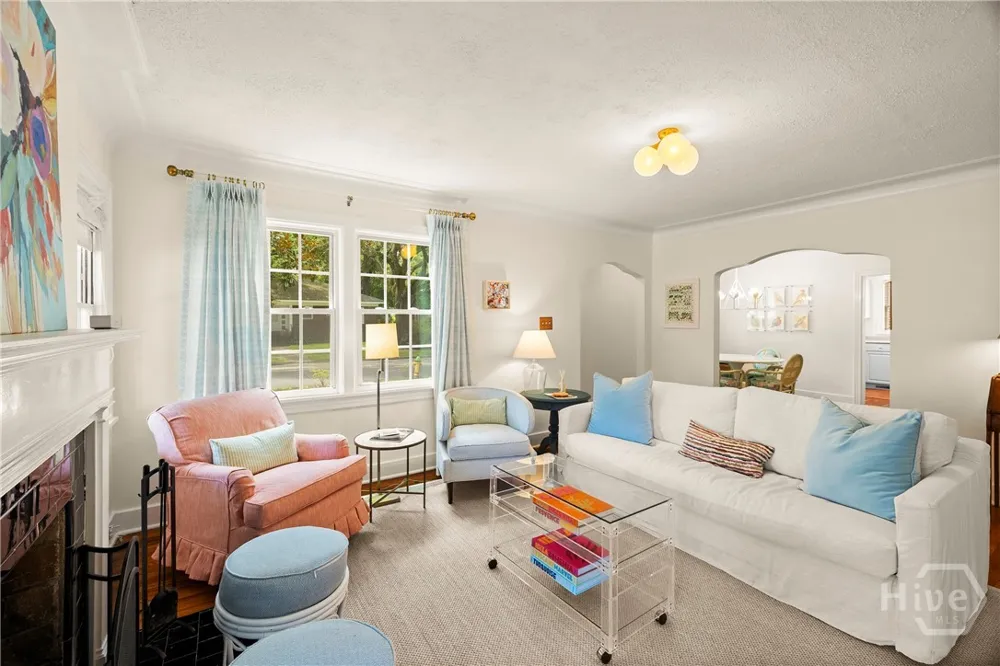 1318 E 51st Street Savannah, GA 31404