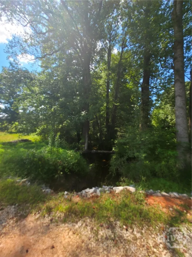 74 Charlotte Circle Statham, GA 30666