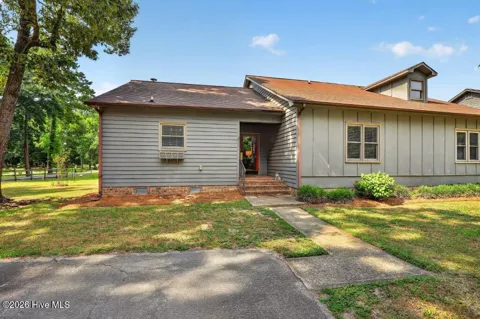 2906 Derby Drive