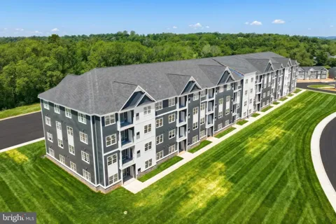 157 SPANGLERS MILL RD #24-106
