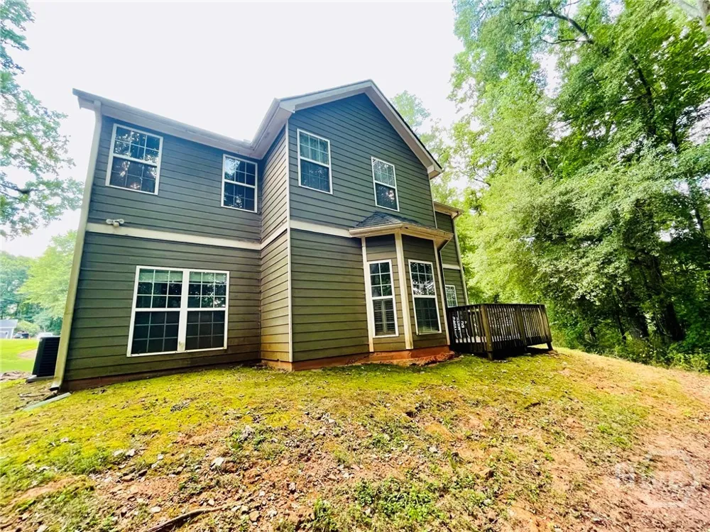 933 Vinings Drive Winder, GA 30680