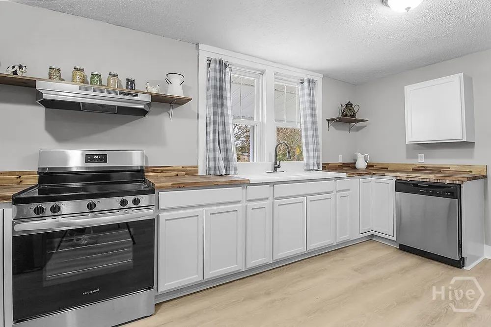 373 S Main Street Pembroke, GA 31321