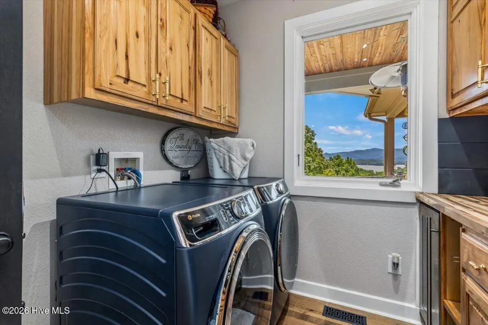 122 Oak Terrace Hayesville, NC 28904