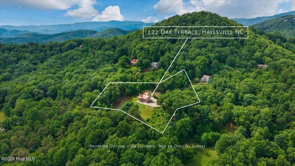 122 Oak Terrace Hayesville, NC 28904