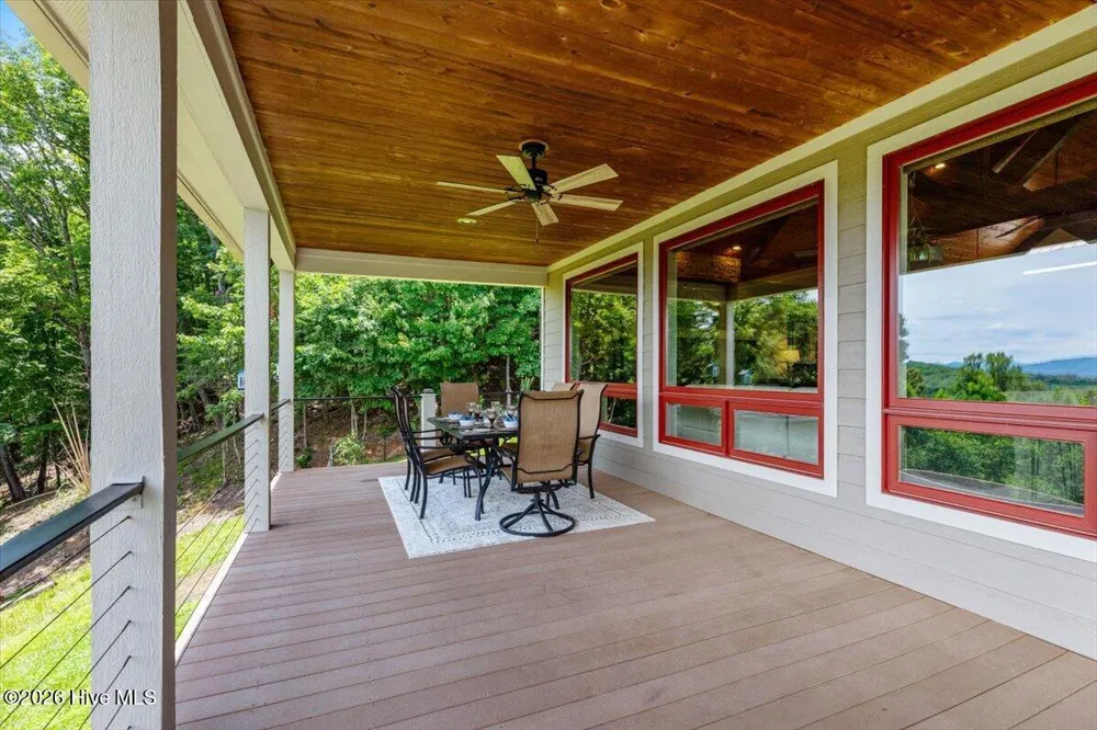 122 Oak Terrace Hayesville, NC 28904