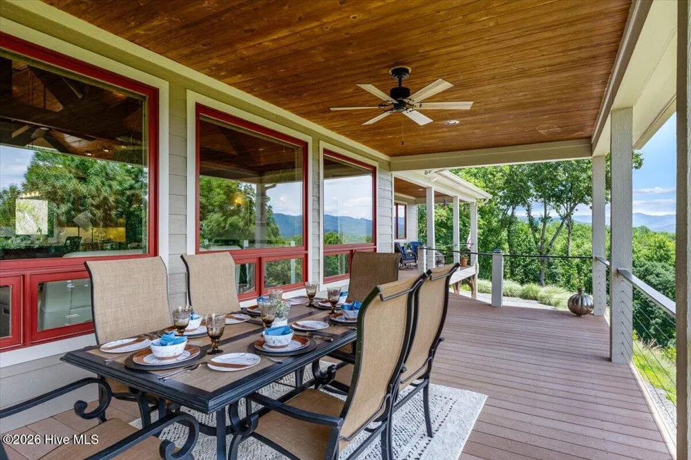 122 Oak Terrace Hayesville, NC 28904