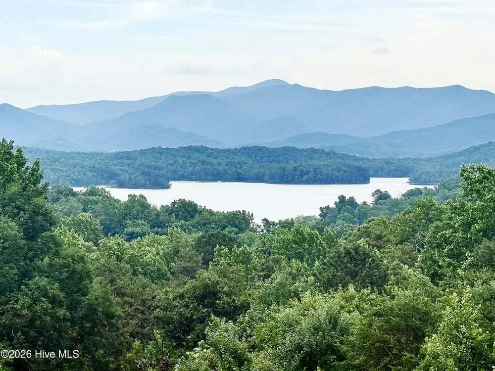 122 Oak Terrace Hayesville, NC 28904