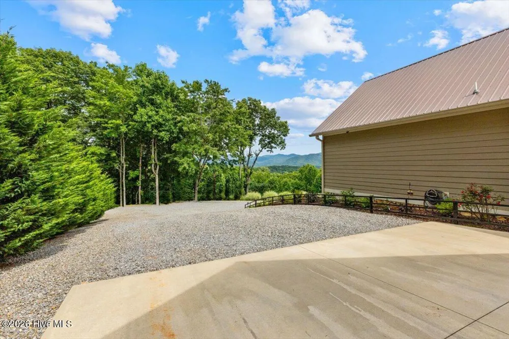 122 Oak Terrace Hayesville, NC 28904