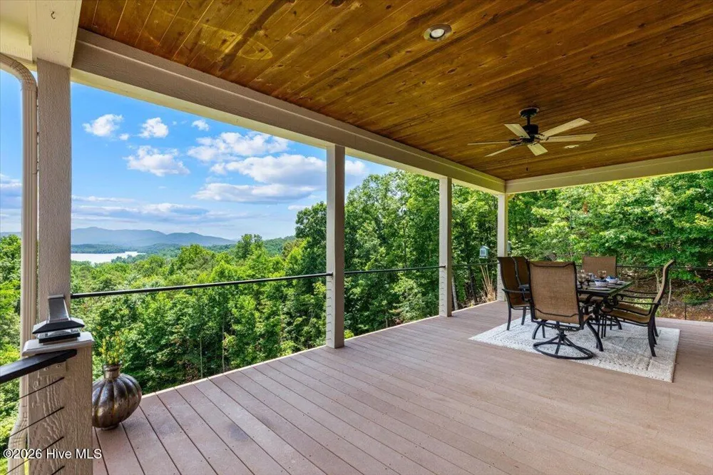 122 Oak Terrace Hayesville, NC 28904