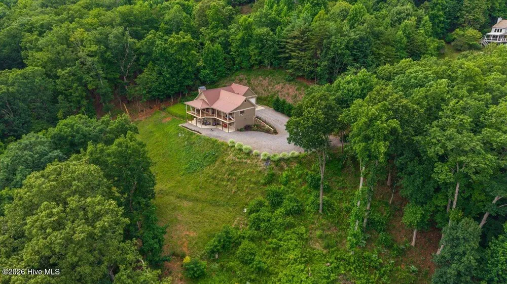 122 Oak Terrace Hayesville, NC 28904