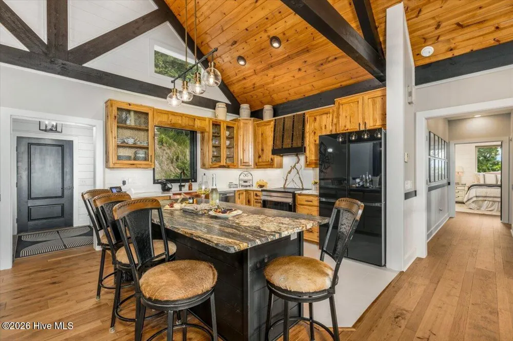 122 Oak Terrace Hayesville, NC 28904