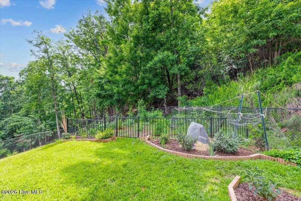 122 Oak Terrace Hayesville, NC 28904