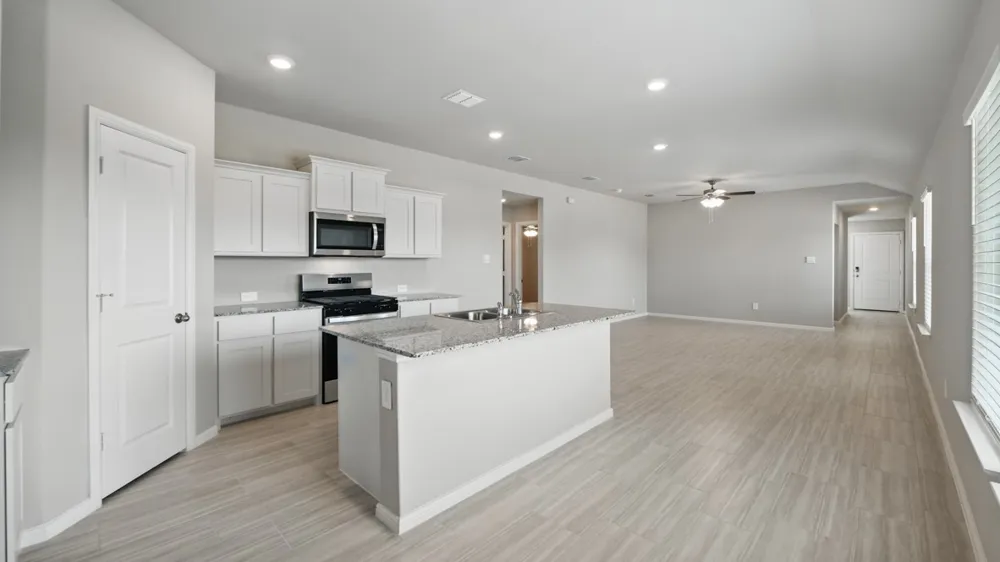 162 DAVIS LANE Newark, TX 76071
