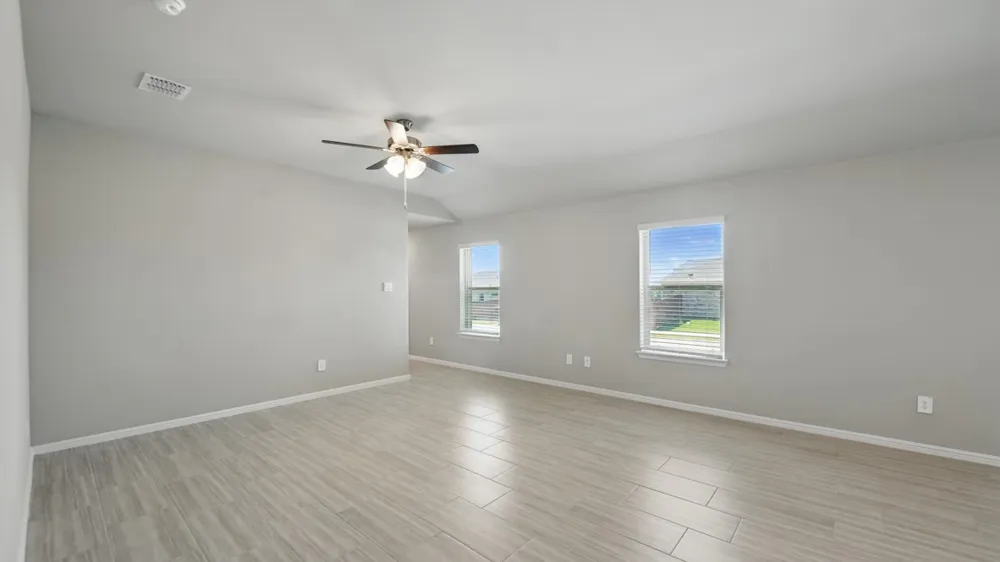 162 DAVIS LANE Newark, TX 76071