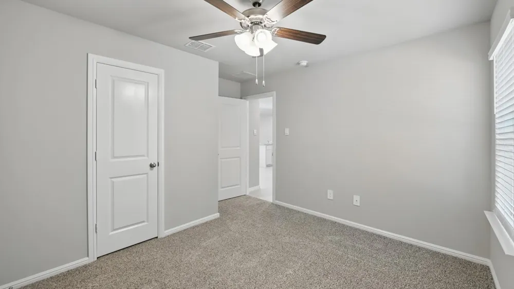 162 DAVIS LANE Newark, TX 76071