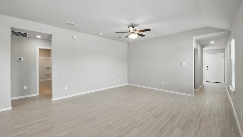 146 DAVIS LANE Newark, TX 76071