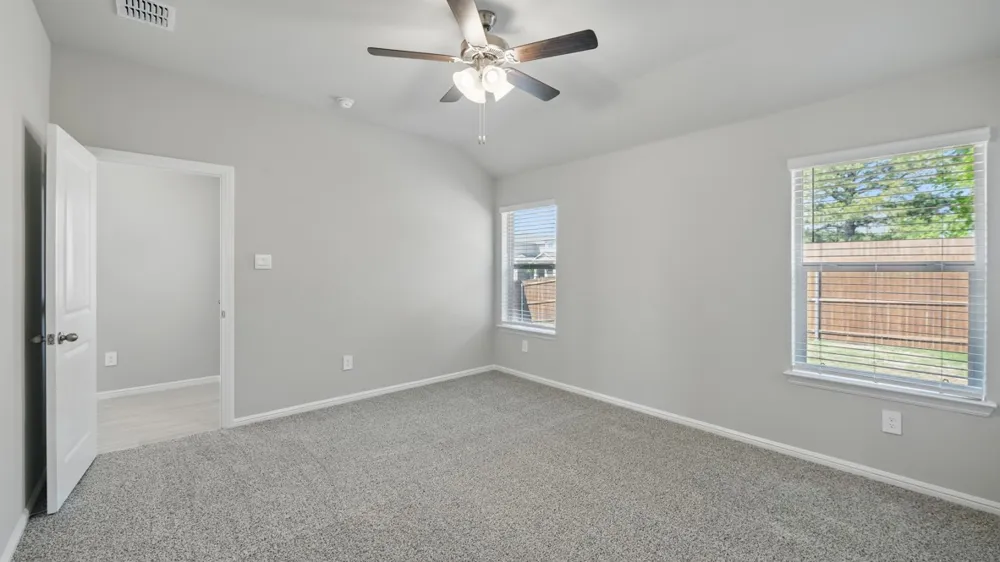 146 DAVIS LANE Newark, TX 76071