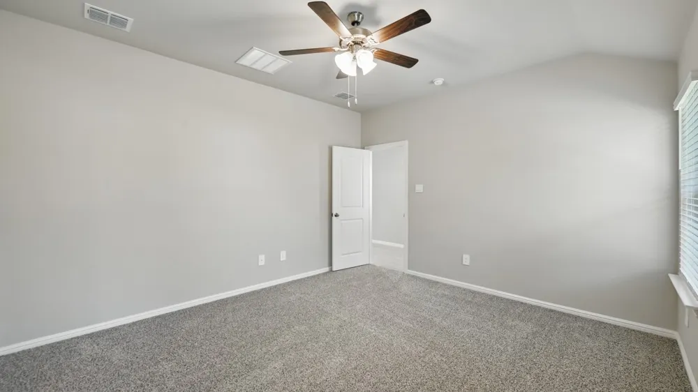146 DAVIS LANE Newark, TX 76071