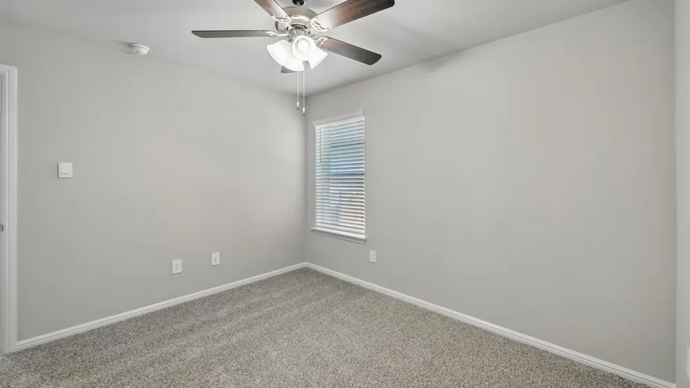 146 DAVIS LANE Newark, TX 76071