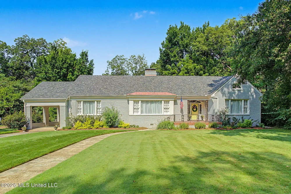 2747 Magnolia Drive Hernando, MS 38632