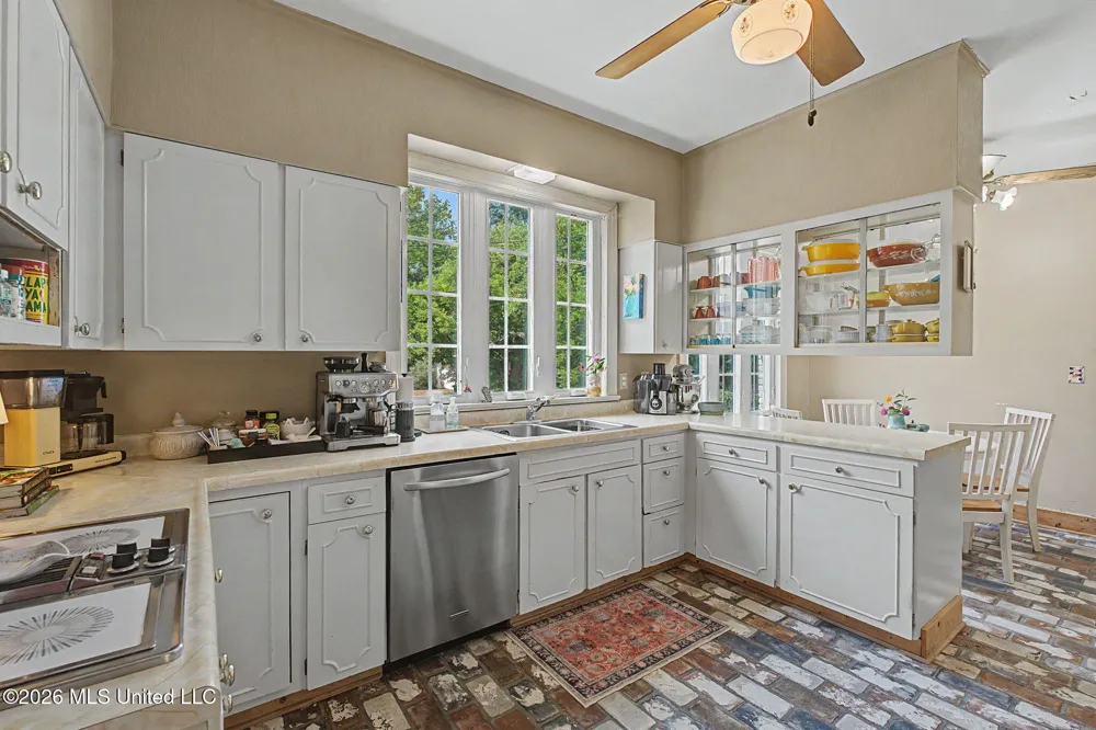 2747 Magnolia Drive Hernando, MS 38632