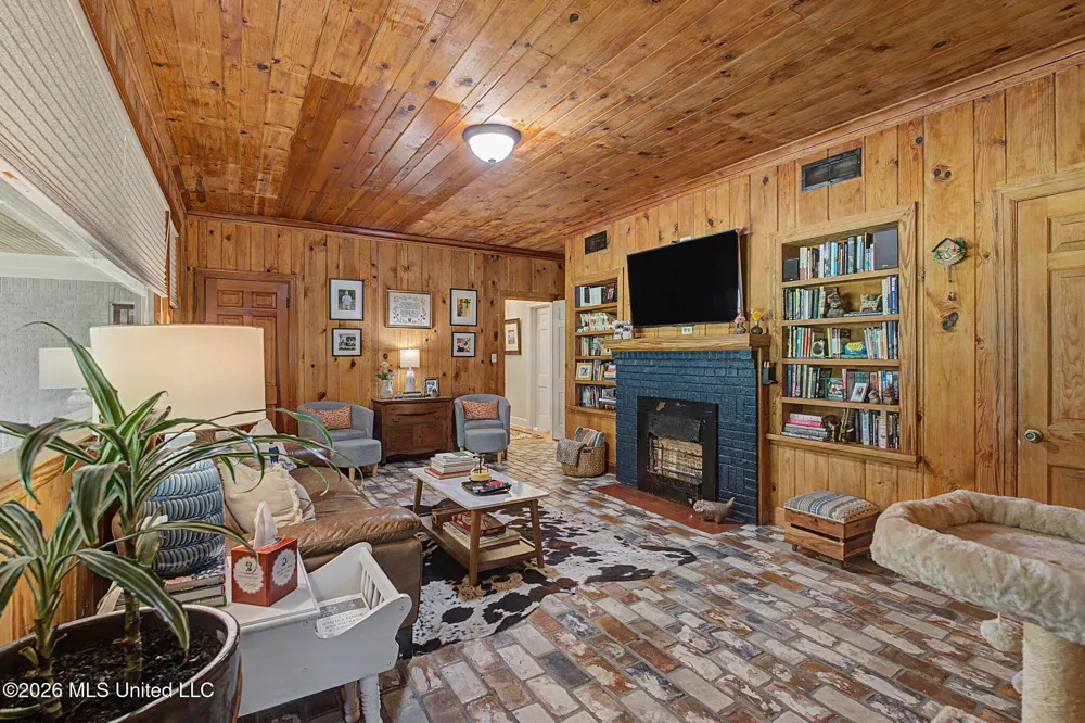 2747 Magnolia Drive Hernando, MS 38632