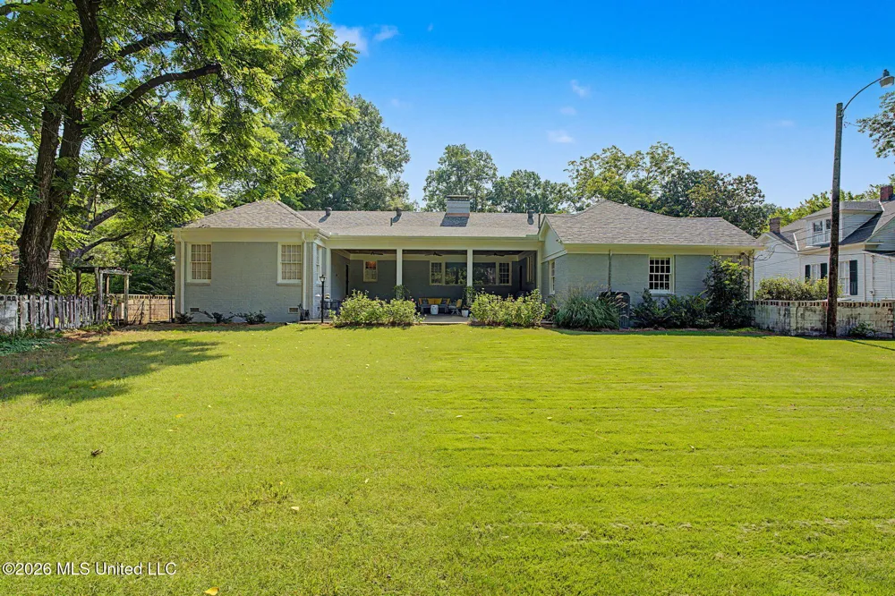 2747 Magnolia Drive Hernando, MS 38632