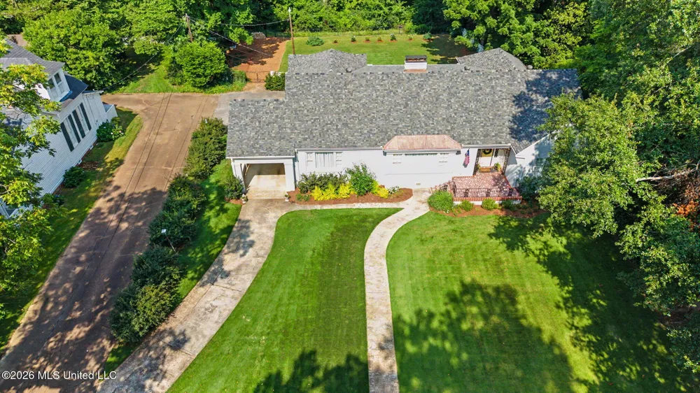2747 Magnolia Drive Hernando, MS 38632