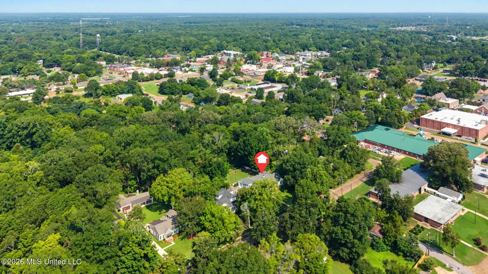 2747 Magnolia Drive Hernando, MS 38632