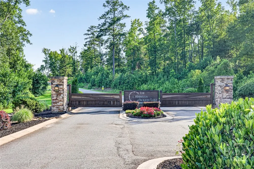 20 Quiet Cove Way Monticello, GA 31064