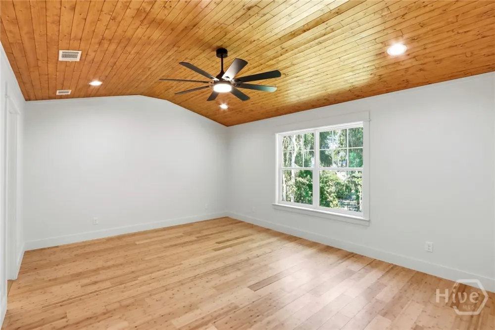 91 Sir Edward Teach Sunbury, GA 31320