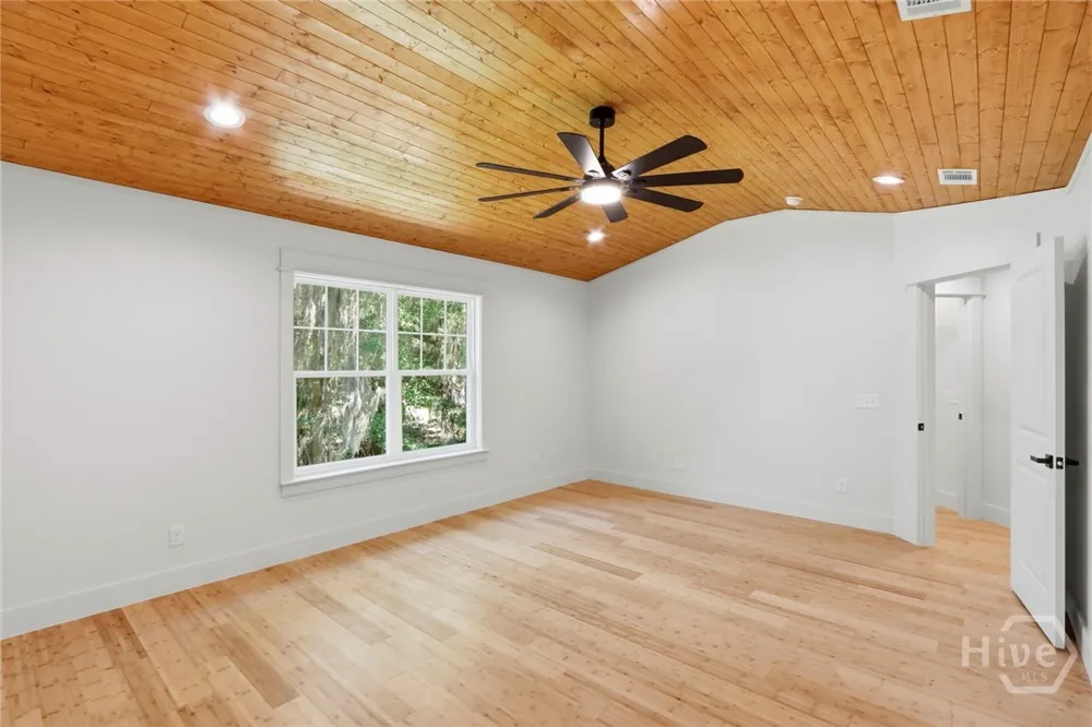 91 Sir Edward Teach Sunbury, GA 31320