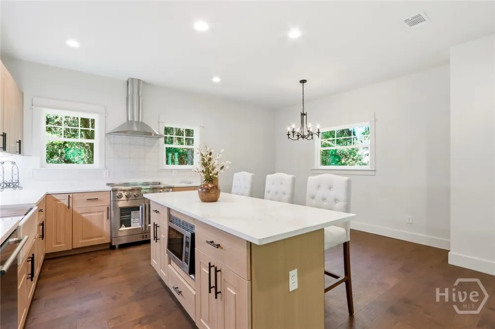 91 Sir Edward Teach Sunbury, GA 31320