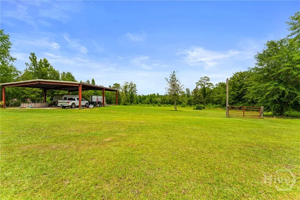 762 Old McLeod Bridge Road Adrian, GA 31002