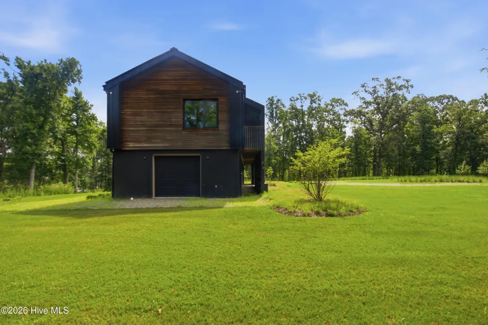 4725 Creeks Junction Road Blounts Creek, NC 27814