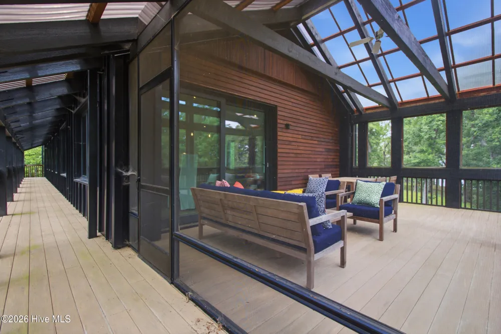 4725 Creeks Junction Road Blounts Creek, NC 27814