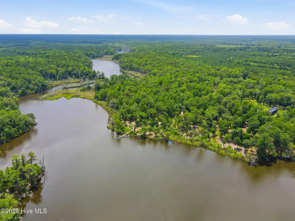 4725 Creeks Junction Road Blounts Creek, NC 27814