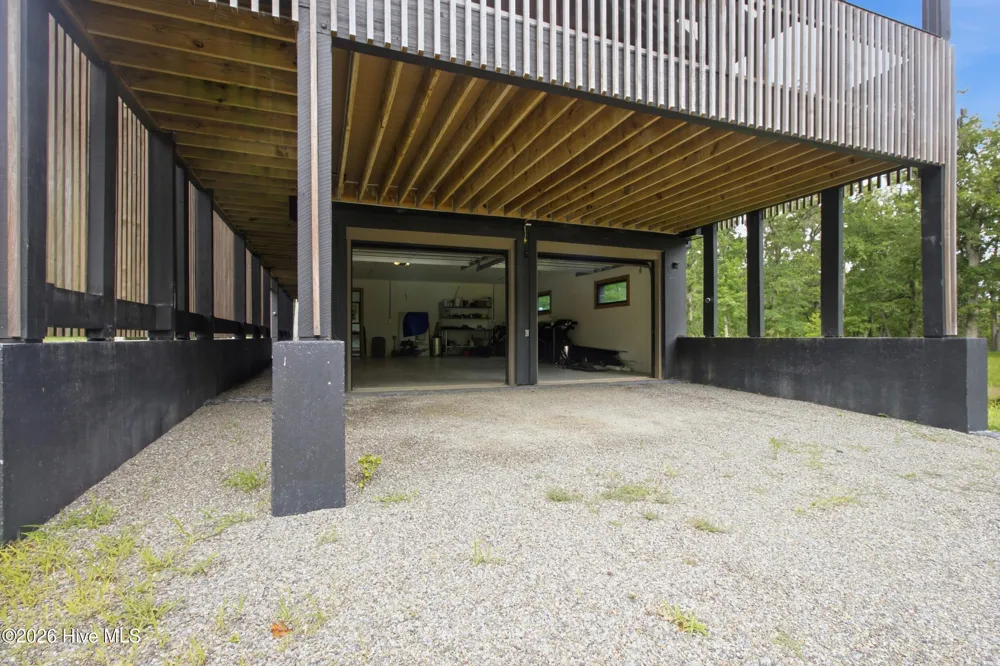 4725 Creeks Junction Road Blounts Creek, NC 27814