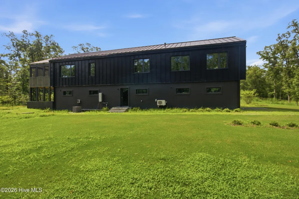4725 Creeks Junction Road Blounts Creek, NC 27814