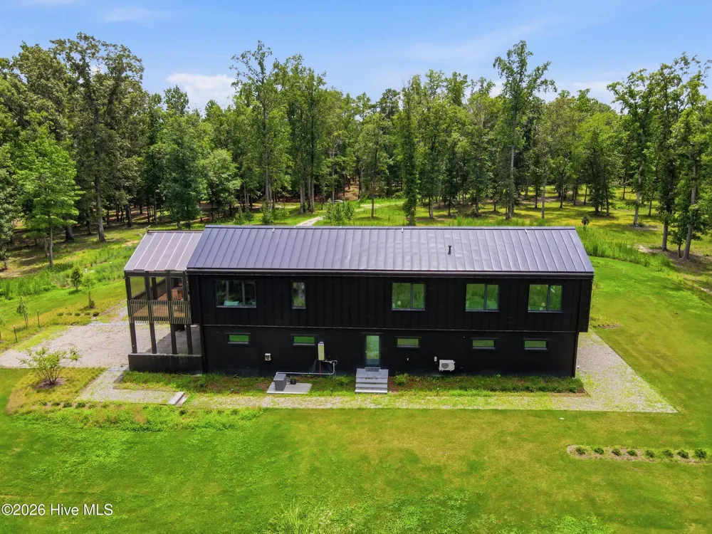 4725 Creeks Junction Road Blounts Creek, NC 27814